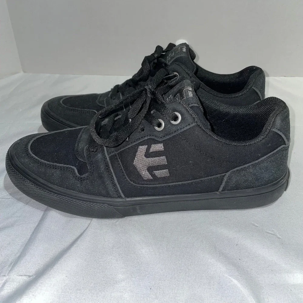 Etnies Rebel Mens Black Skate Shoes Low Top Sneakers ETF22MVL040G-1 Size 7.5